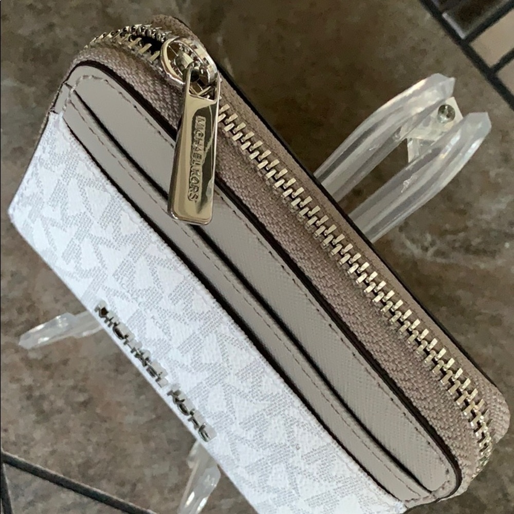 MICHAEL KORS JET SET TRAVEL MD ZA CARD CASE - Picture 11 of 16